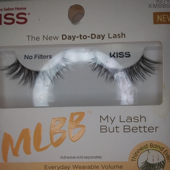 Beauty lash and manicure  beauty products - Picture 2 of 7